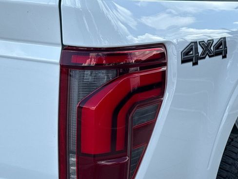 Used 2025 Ford F150 Lariat AWD/4WD image 27