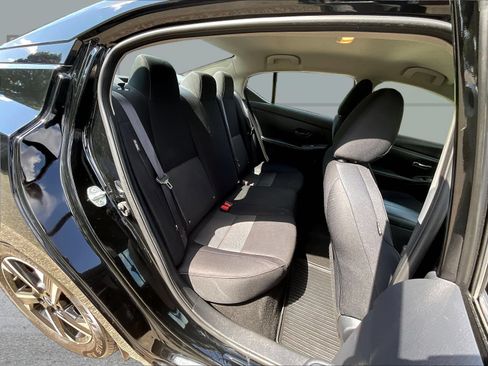 Certified 2024 Nissan Sentra SV FWD image 26