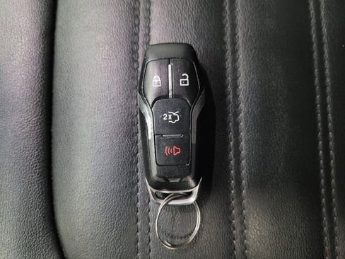 Used 2016 Ford Edge SEL w/ Equipment Group 201A FWD image 32