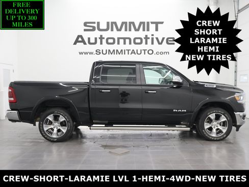 Used 2022 RAM 1500 Laramie AWD/4WD image 1