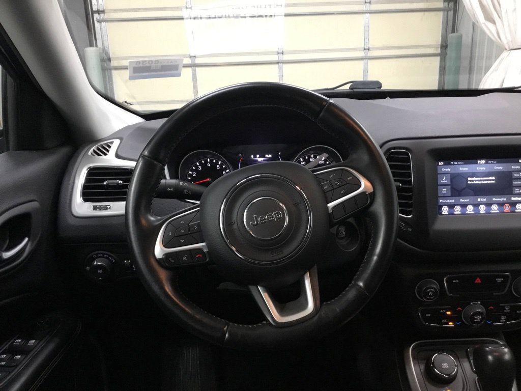 Used 2020 Jeep Compass Latitude w/ Cold Weather Group AWD/4WD image 27
