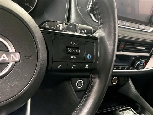 Certified 2023 Nissan Rogue SV w/ SV Premium Package image 25