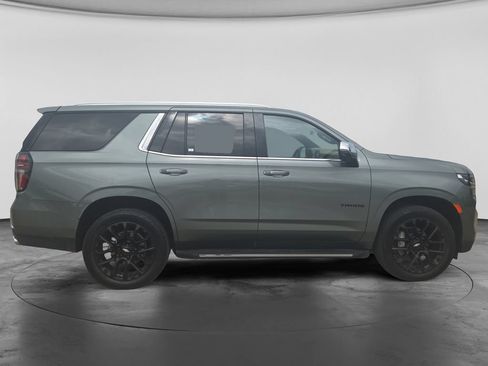 Used 2023 Chevrolet Tahoe Premier AWD/4WD image 12