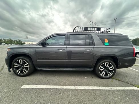 Used 2018 Chevrolet Suburban Premier w/ RST Edition AWD/4WD image 5