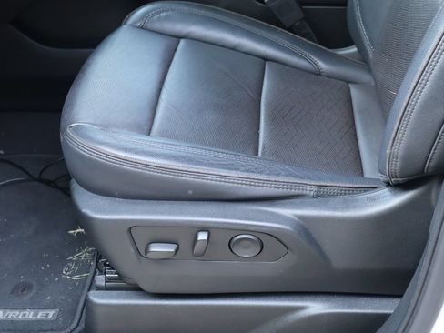 Used 2023 Chevrolet Tahoe High Country w/ LPO, Illumination Package RWD image 16