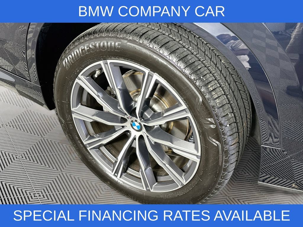 Used 2026 BMW X5 xDrive40i w/ M Sport Package AWD/4WD image 37