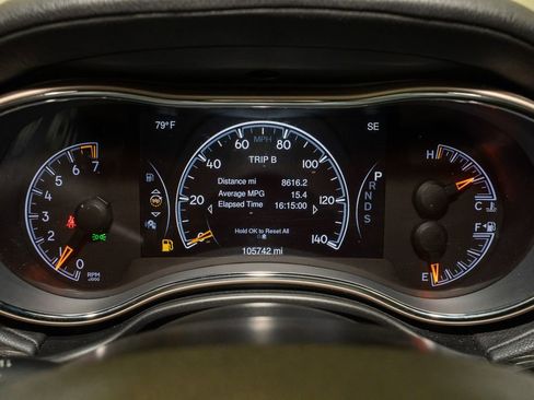 Used 2015 Jeep Grand Cherokee Overland w/ Advanced Technology Group image 20