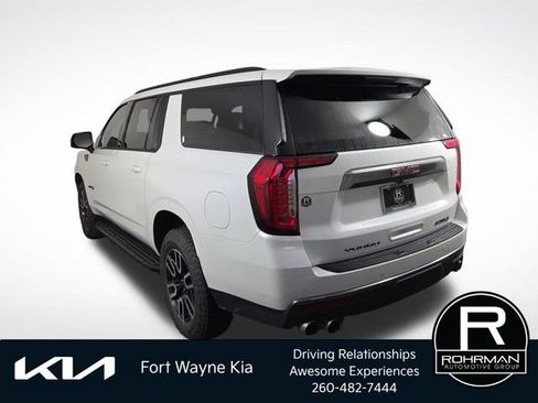 Used 2024 GMC Yukon XL AT4 w/ Technology Package AWD/4WD image 10