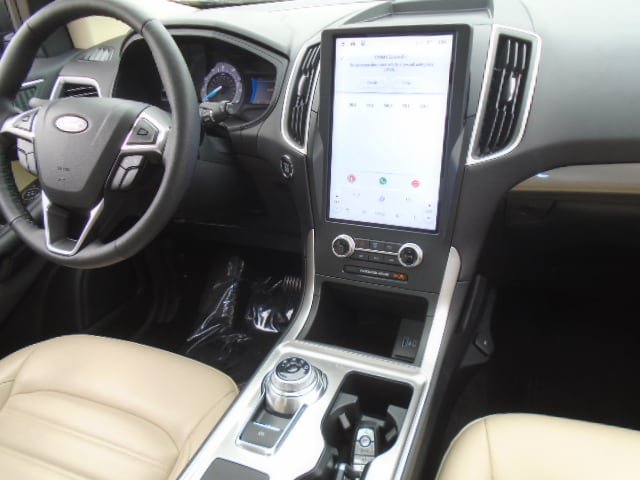 Used 2024 Ford Edge SEL w/ Convenience Package AWD/4WD image 11
