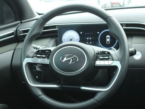 Used 2024 Hyundai Santa Cruz Limited image 15