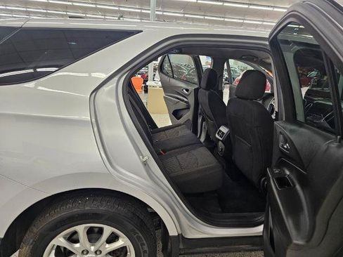 Used 2020 Chevrolet Equinox LT w/ Driver Convenience Package FWD image 33