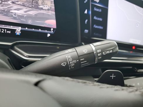 Used 2023 Cadillac Escalade Sport w/ LPO, ONYX Package image 37