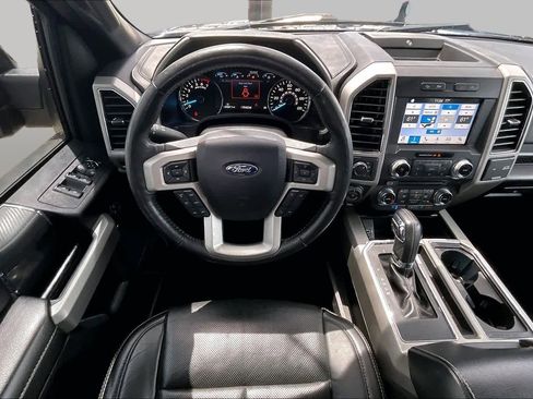 Used 2018 Ford F150 Lariat w/ Equipment Group 502A Luxury AWD/4WD image 6