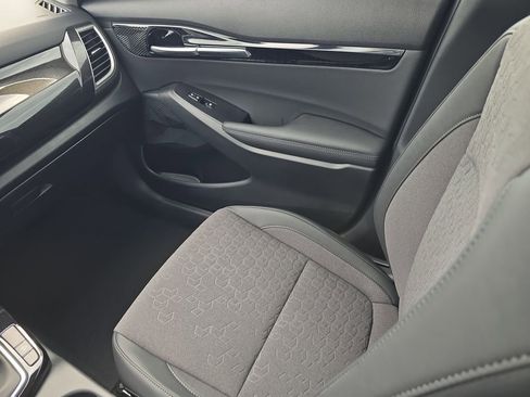 New 2026 Kia Seltos S FWD image 15