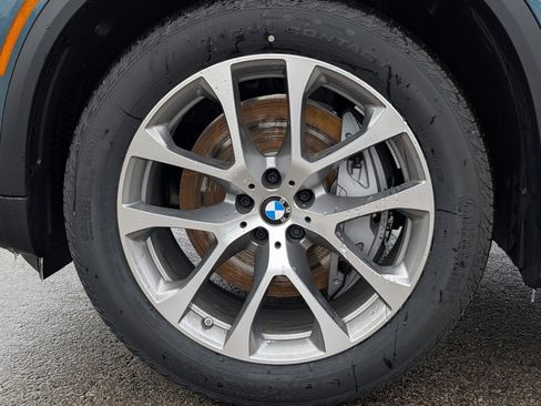 New 2026 BMW X5 xDrive50e w/ Executive Package image 4