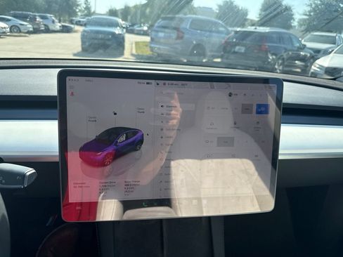 Used 2023 Tesla Model Y Long Range AWD/4WD image 28
