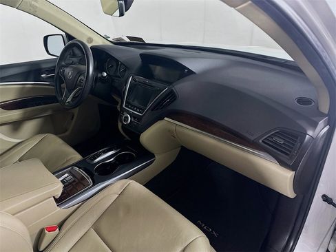 Used 2020 Acura MDX FWD image 32