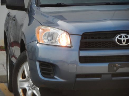 Used 2009 Toyota RAV4 2WD image 6