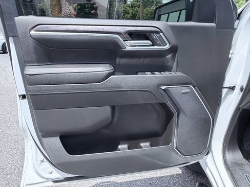 Used 2023 Chevrolet Silverado 1500 LTZ w/ LTZ Convenience Package II AWD/4WD image 32