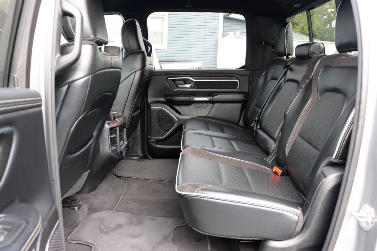 Used 2025 RAM 1500 Laramie AWD/4WD image 12