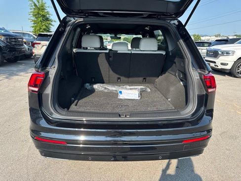 Used 2021 Volkswagen Tiguan SE R-Line AWD/4WD image 27
