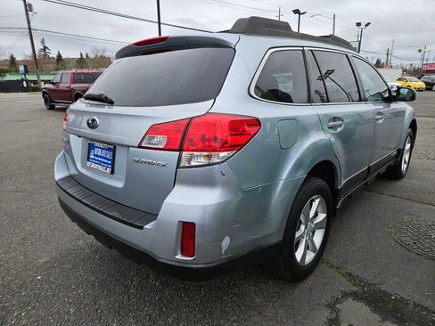 Used 2013 Subaru Outback 2.5i Premium image 5