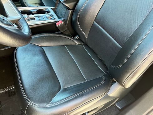Used 2024 Ford Explorer Limited w/ Limited Technology Package AWD/4WD image 20