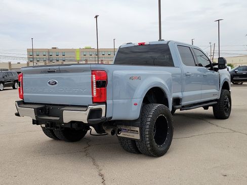 Used 2026 Ford F350 Lariat AWD/4WD image 4