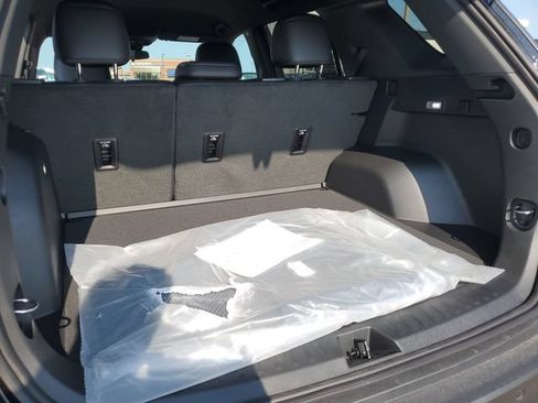 New 2027 GMC Terrain Elevation w/ Elevation Premium Package FWD image 29