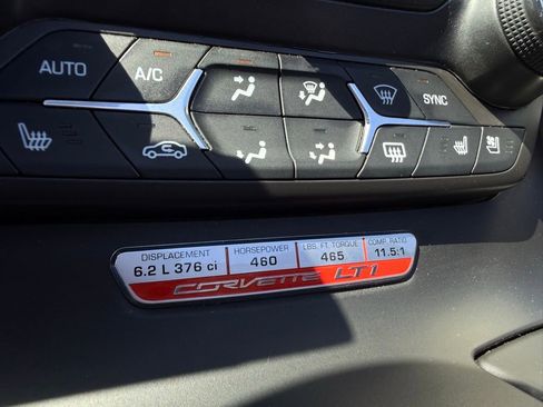 Used 2014 Chevrolet Corvette Z51 w/ 3LT Preferred Equipment Group image 20