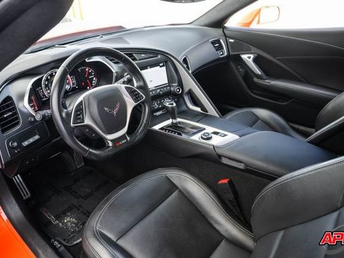 Used 2019 Chevrolet Corvette Z06 RWD image 2