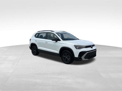 Used 2025 Volkswagen Taos S FWD image 7
