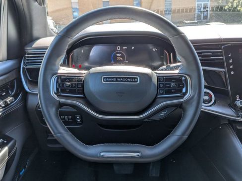 Used 2022 Jeep Grand Wagoneer Series I AWD/4WD image 18