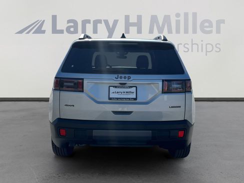 New 2026 Jeep Cherokee Laredo AWD/4WD image 4