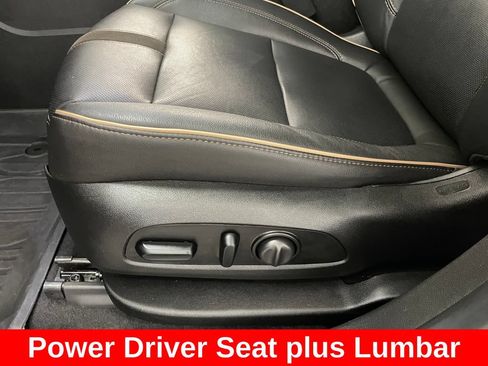 Used 2019 Chevrolet Blazer Premier w/ Sun and Wheels Package FWD image 12