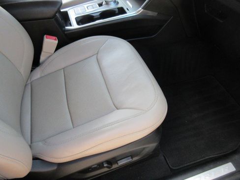 Used 2022 Ford Explorer Limited w/ Equipment Group 301A image 21