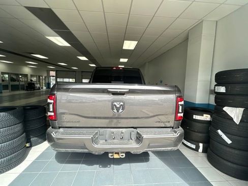 Used 2022 RAM 2500 Big Horn w/ Level C Equiment Group AWD/4WD image 6