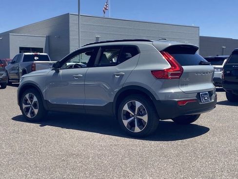 New 2026 Volvo XC40 B5 Plus w/ Protection Package Premier image 9