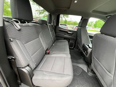Used 2023 Chevrolet Silverado 1500 LT AWD/4WD image 25