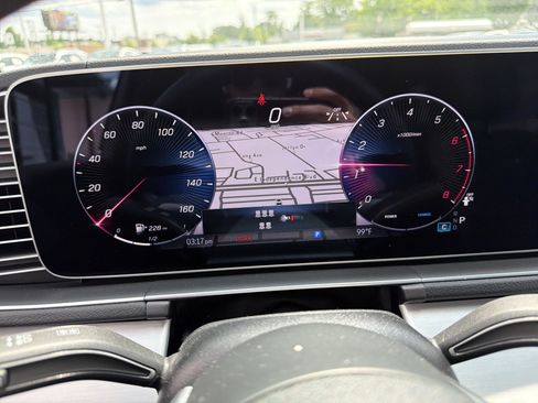 Used 2024 Mercedes-Benz GLS 450 4MATIC image 24