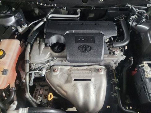 Used 2018 Toyota RAV4 XLE w/ Plus Extra Value Package FWD image 30