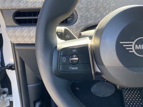 Used 2025 MINI Cooper S image 27