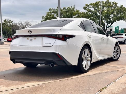 Used 2024 Lexus IS 300 w/ Comfort Package RWD image 5