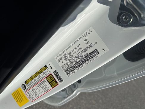 Used 2024 Toyota Tacoma TRD Off-Road image 37