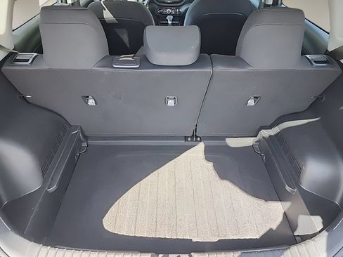 Used 2025 Kia Soul LX w/ LX Technology Package FWD image 10