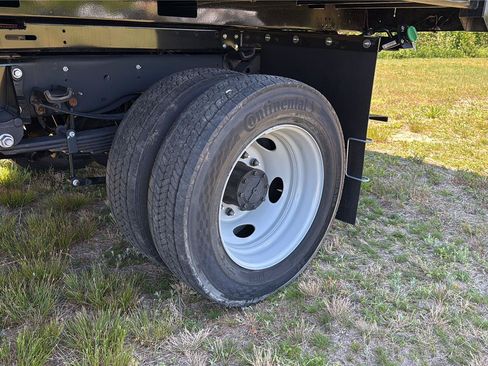 New 2026 Ford F550 4x4 Crew Cab image 21