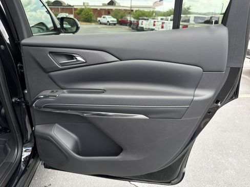 New 2026 Chevrolet Traverse LT w/ LPO, Floor Liner Package FWD image 16