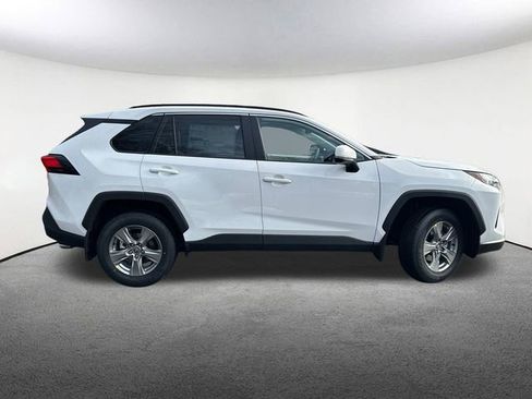 New 2025 Toyota RAV4 XLE image 17