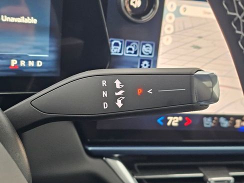 New 2026 Chevrolet Equinox EV LT w/ Convenience Package II image 18