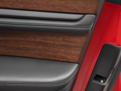 Certified 2023 Porsche Taycan 4S image 33